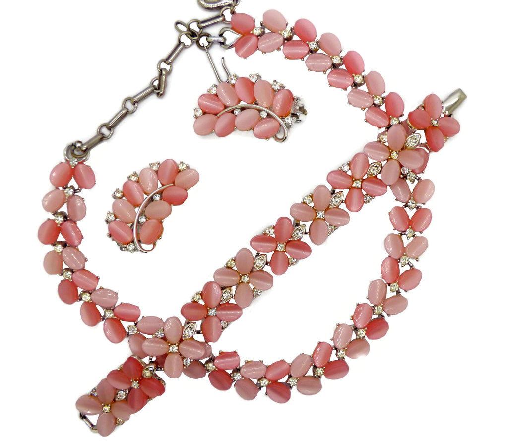 Vintage Lisner Pink Thermoset Flower Parure