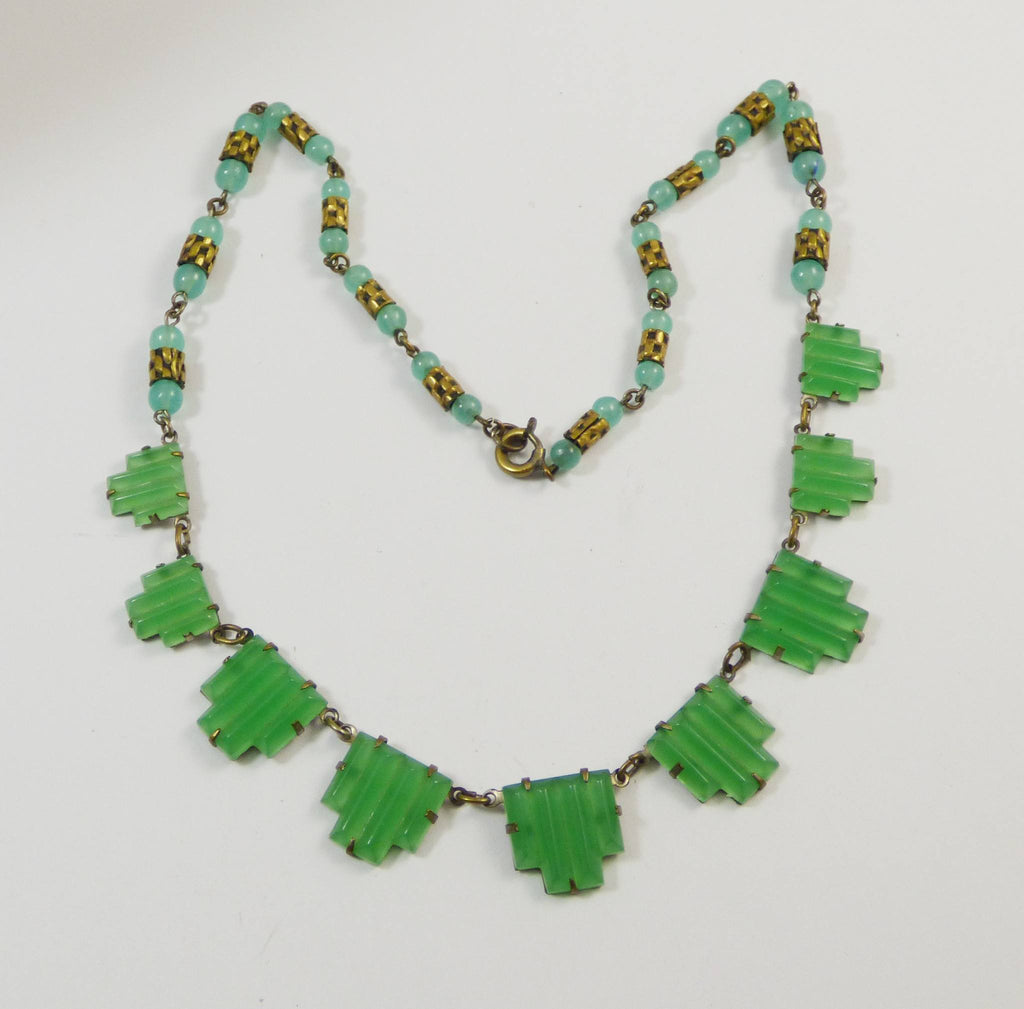 Vintage Vauxhall Chrysoprase Green Step Glass Beaded Necklace