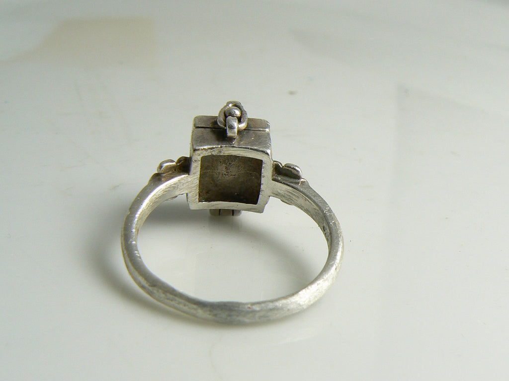 Vintage Estate Sterling Silver Dragon Poison Pill Box Ring - Vintage Lane Jewelry