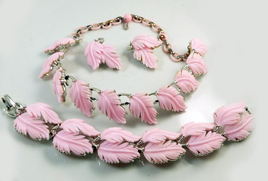 Vintage Lisner Pink Thermoset Leaf Design Necklace Bracelet Clip Earring Set