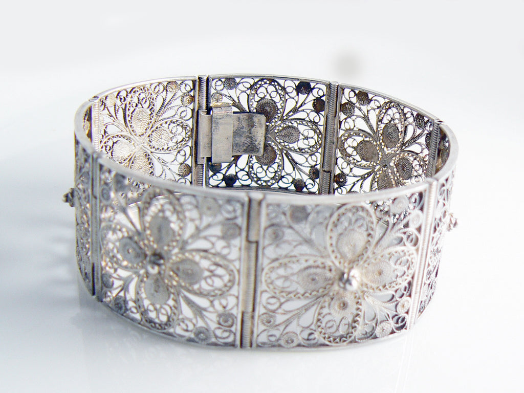 Vintage Fine Silver Filigree Hinged Bracelet