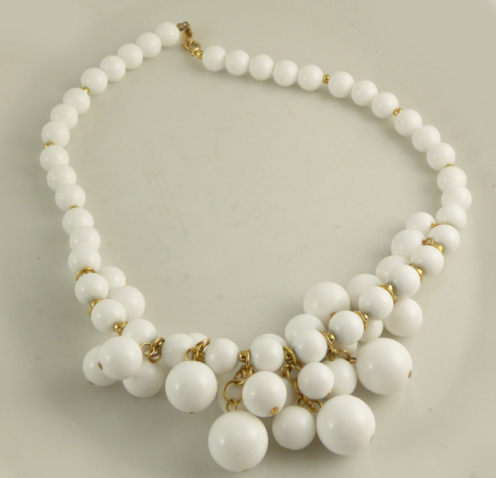 Trifari Beaded White Chunky Necklace