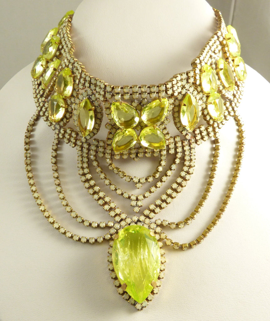 Czech Vaseline Uranium Glass Husar D Collar Lavalier Choker