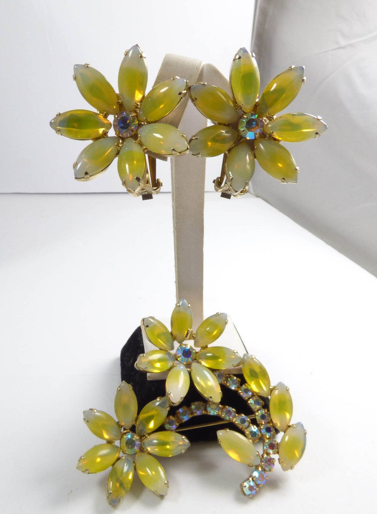 Vintage Yellow Givre Glass Aurora Borealis Rhinestone Gold Tone Flower Brooch and Clip Earrings - Vintage Lane Jewelry