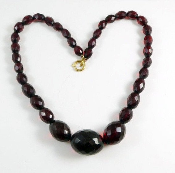 Cherry Bakelite Graduated Bead Necklace, Art Deco