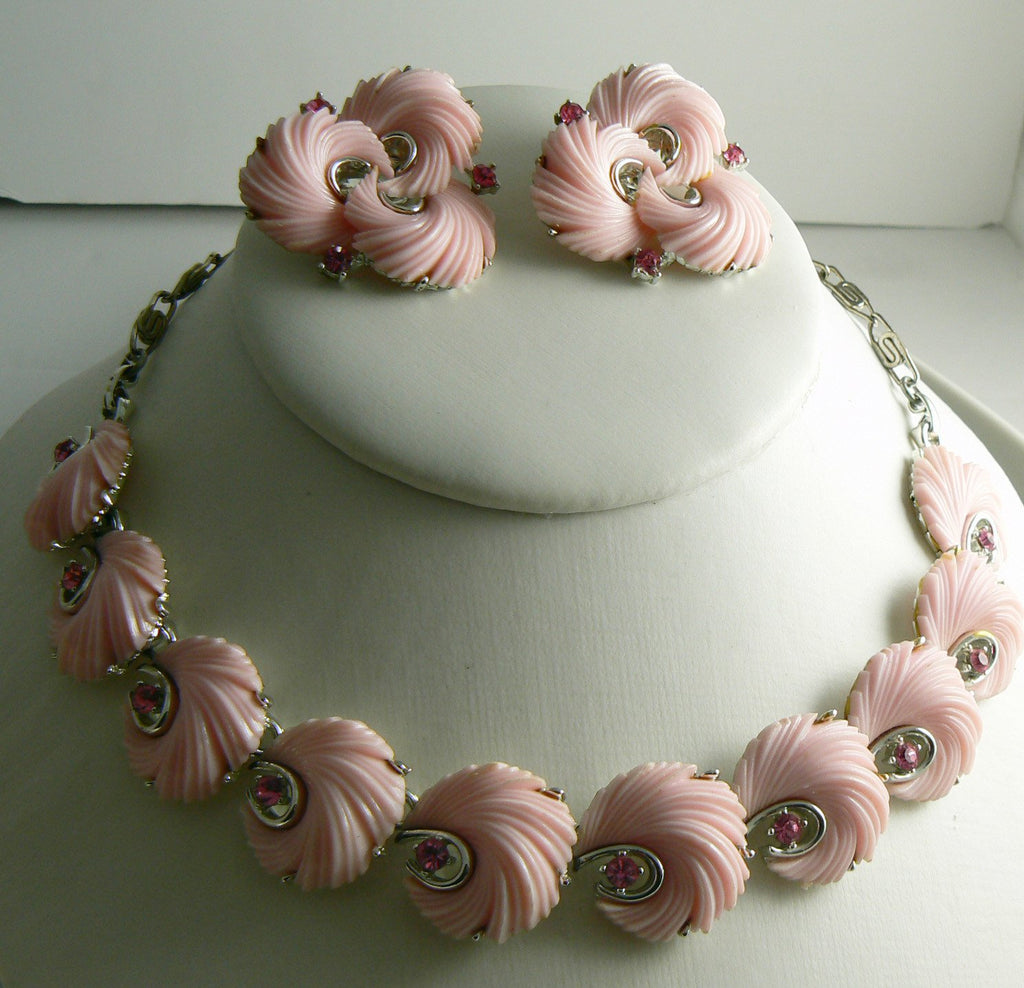 LISNER Pink Thermoset Rhinestone Swirl Feather Set - Vintage Lane Jewelry