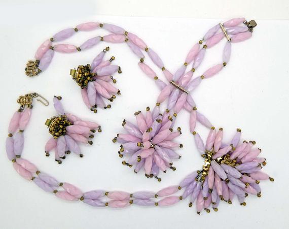 Vintage Signed Hobe Carved Pink and Gold Bead Dangle Lampshade Parure, Clip Earrings, Necklace and Bracelet - Vintage Lane Jewelry