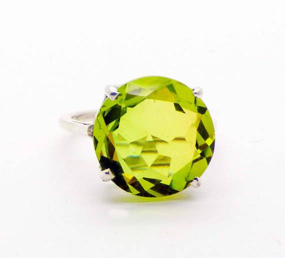 10CT Tourmaline Quartz Sterling Silver Minimalist Ring. Size 6.75