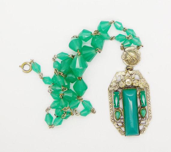 Vintage Chrysoprase Glass Czech Necklace Art Deco Rose Lariat - Vintage Lane Jewelry