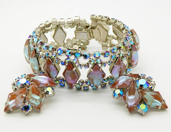 Vintage Juliana D&E DeLizza Elster Saphiret AB Rhinestone Bracelet and Clip Earrings
