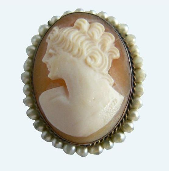 Carved Shell And Faux Pearl Left Faced Cameo
