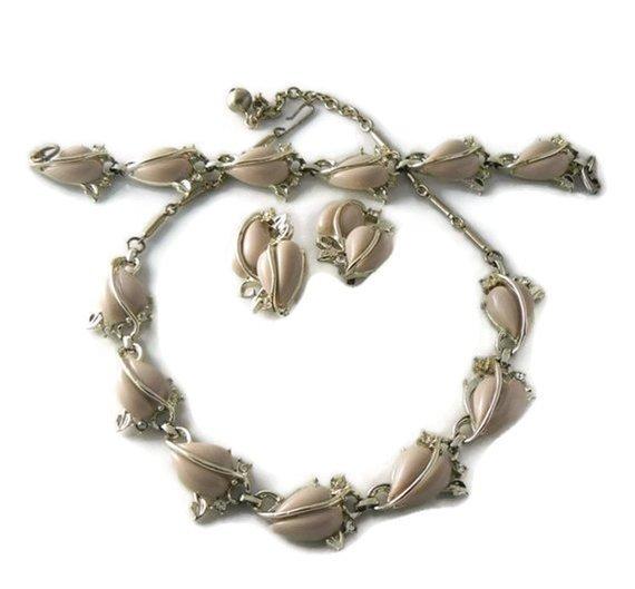 Vintage Beige Thermoset Rhinestone Parure