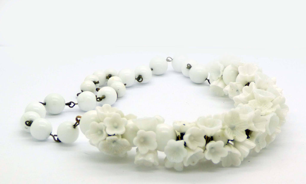 White Glass Flower Beaded Necklace