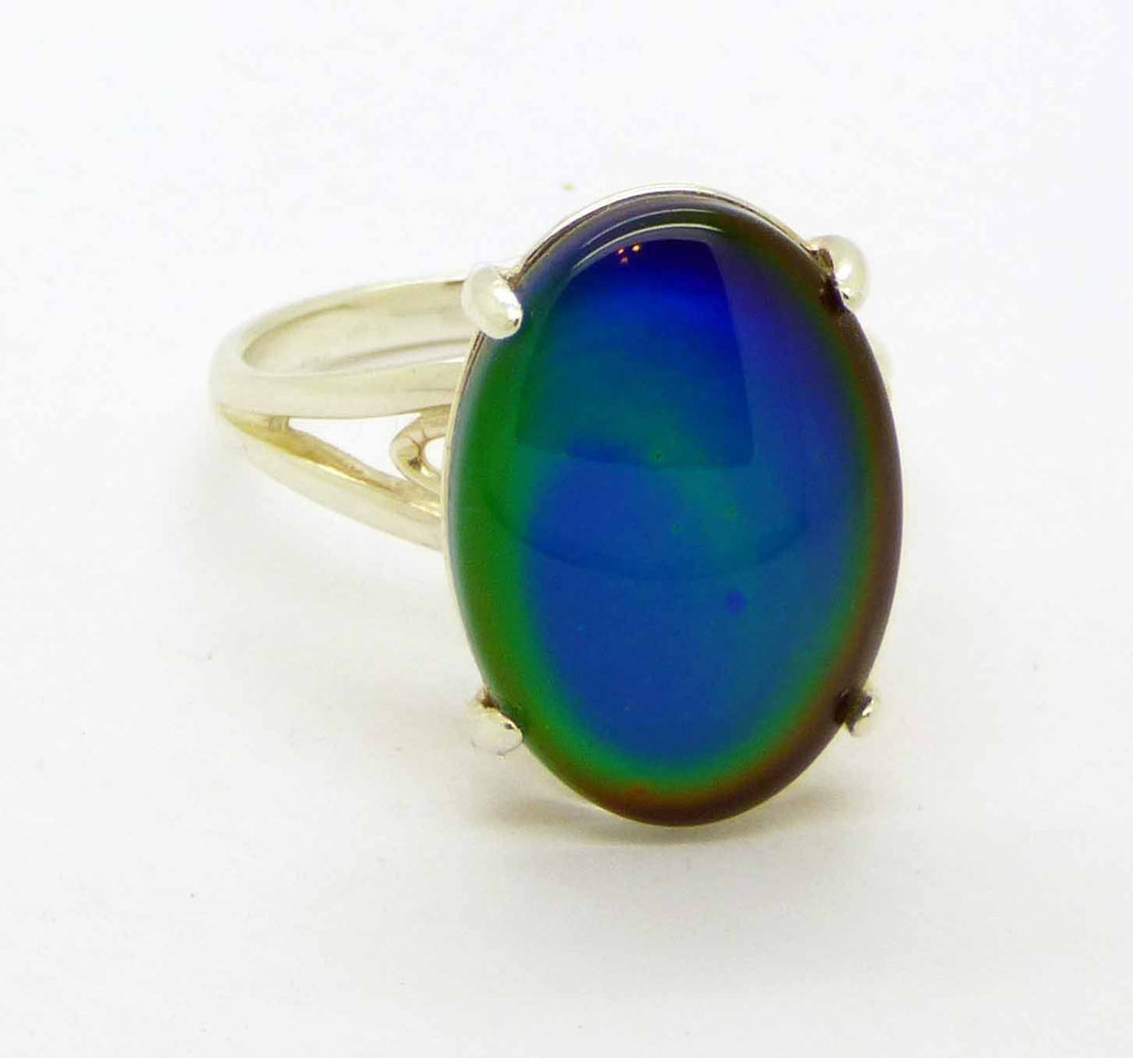 Liquid Crystal Glass Sterling Silver Oval Mood Ring, Size 7