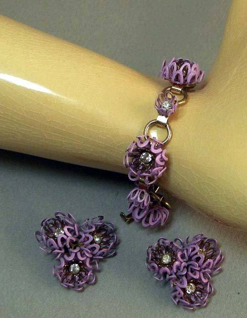 Lavender Filigree Enamel Rhinestone Flower And Bracelet Set