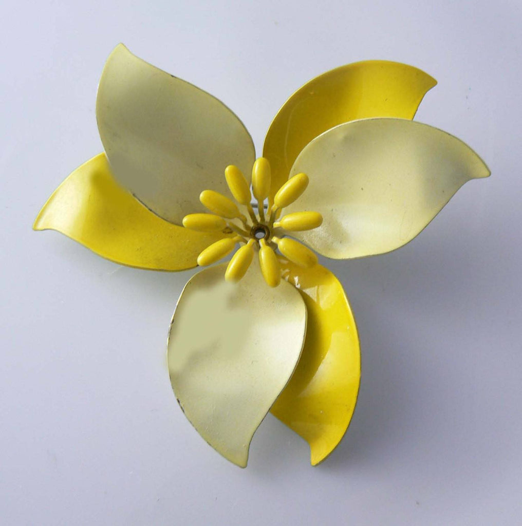 Yellow And White Enamel Flower Pin