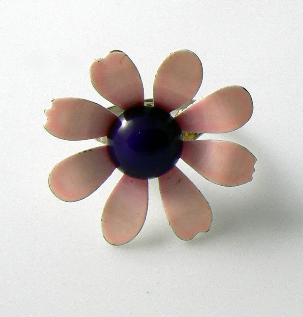 Retro Pink Enamel Daisy Ring