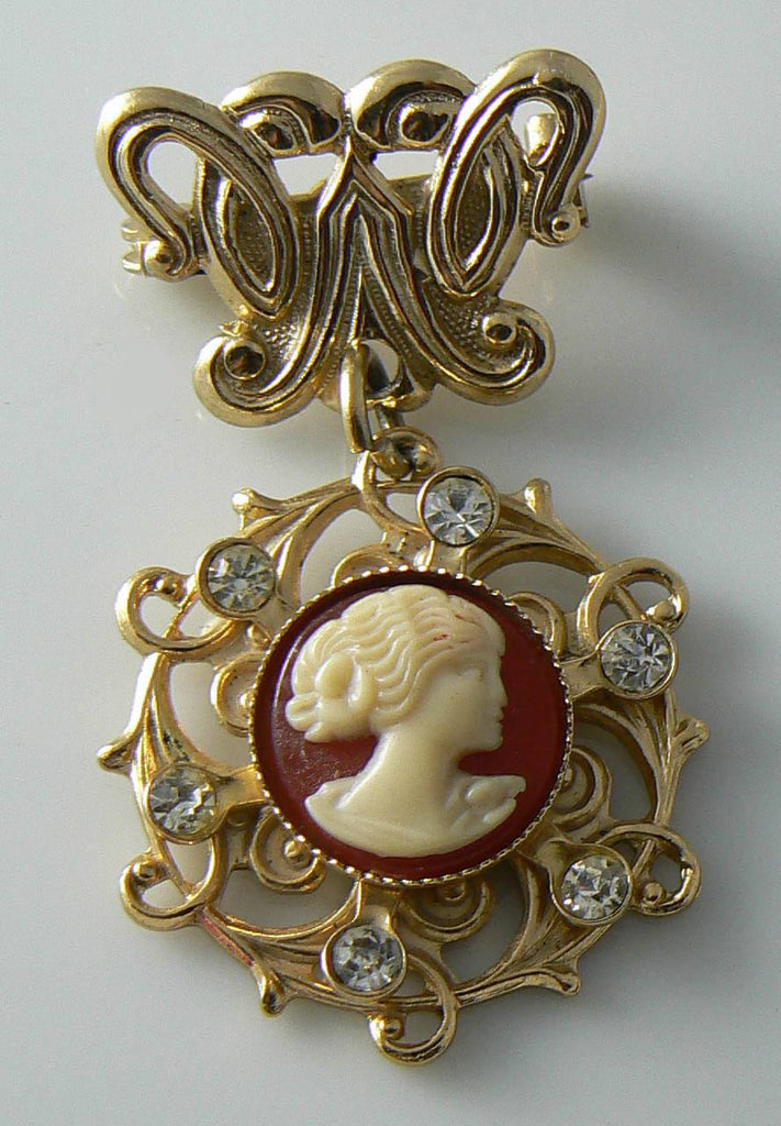 Vintage Hanging Celluloid Cameo Brooch.