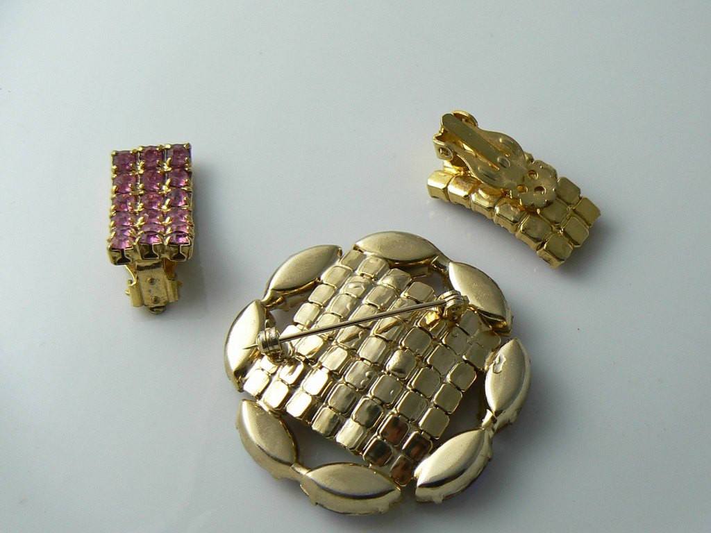 Pretty Vintage Married Pink Ab Brooch And Clip On Earrings - Vintage Lane Jewelry