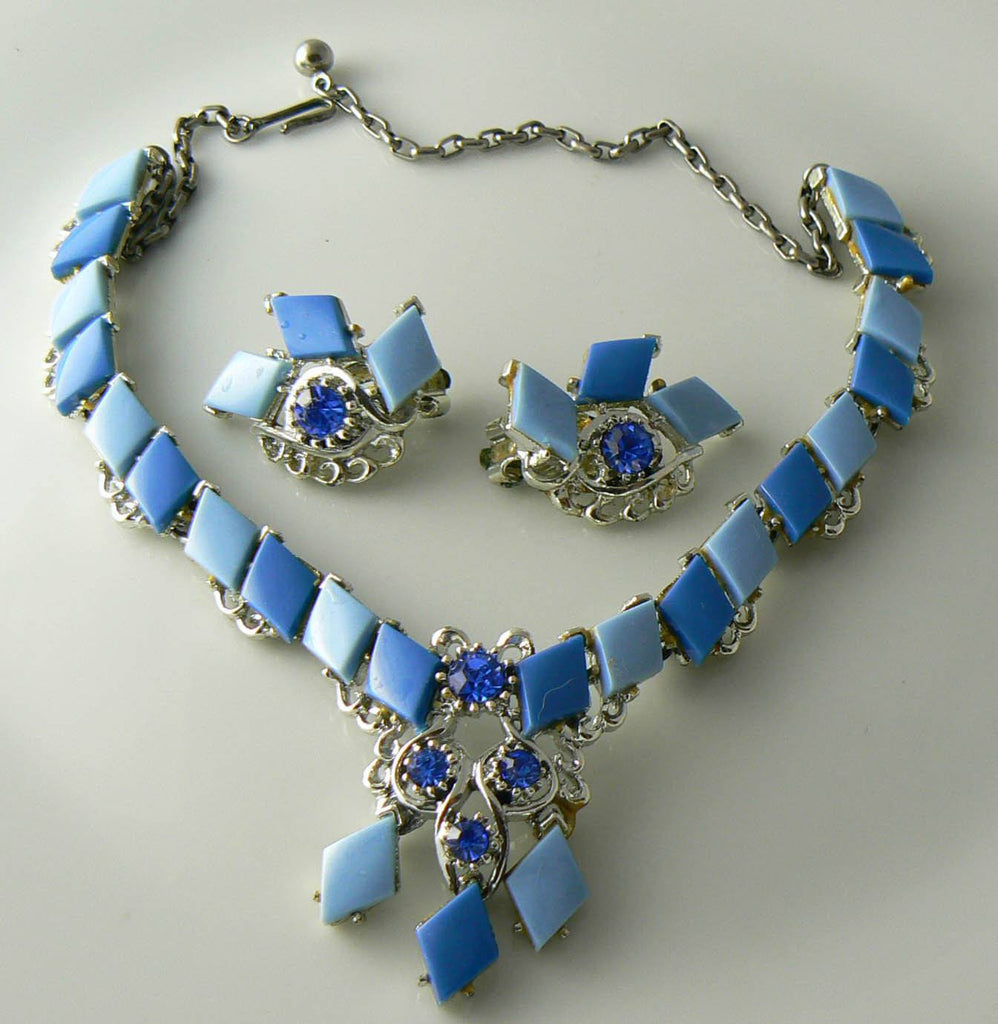 Elegant Thermoset Rhinestone Necklace And Earring Set