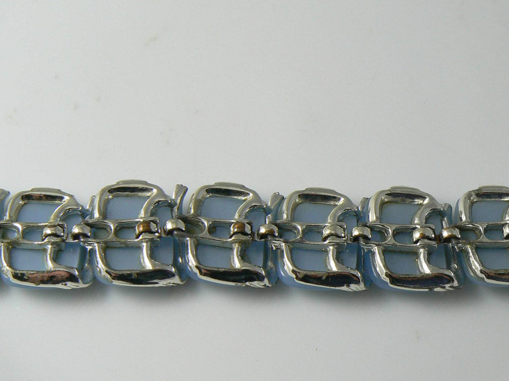 Lisner Blue Moonglow Thermoset Chunky Bracelet - Vintage Lane Jewelry