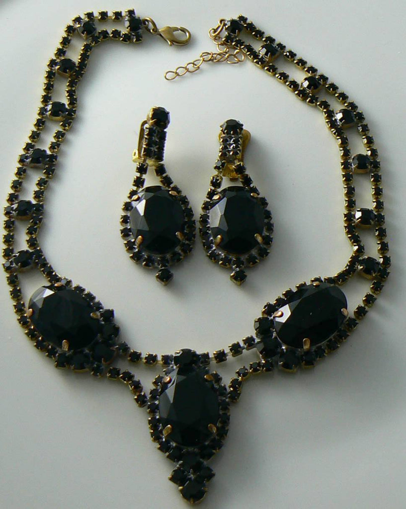 Fantastic Lillian Czech Black Velvet Rhinestone Necklace And Earrings