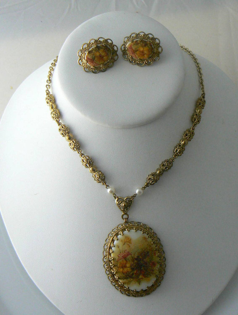 West German Textured Lucite Floral Necklace Earring Set