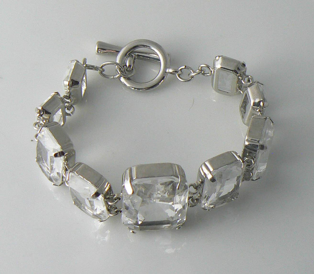 Vintage Sparkling Clear Faceted Glass Bracelet