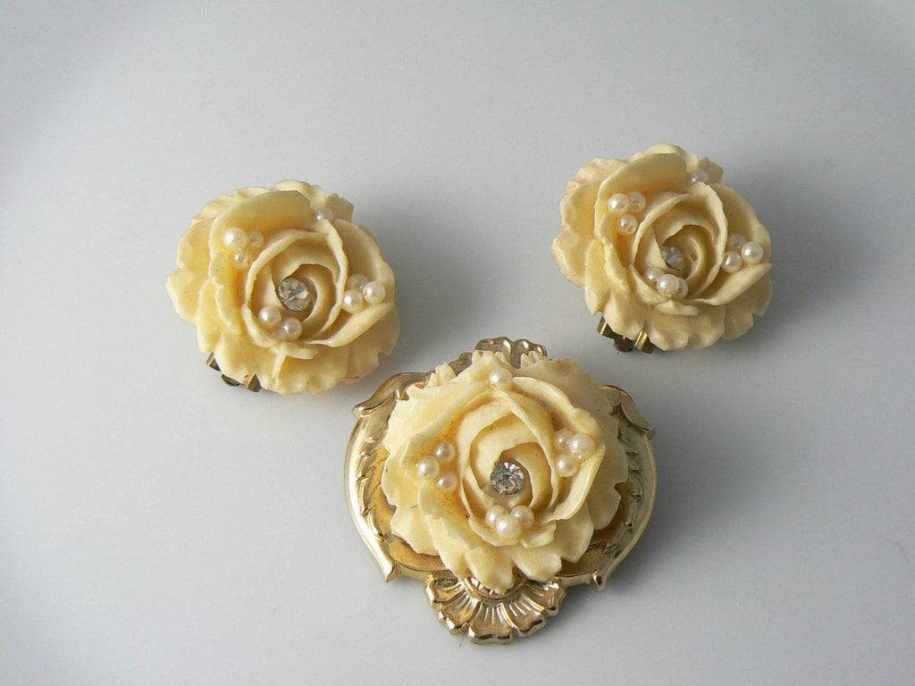 Vintage Pale Yellow Carved Celluloid Rose Brooch Earrings