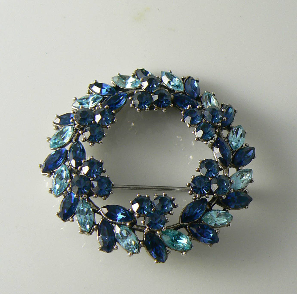 Vintage Crown Trifari Sapphire Blue Rhinestone Brooch