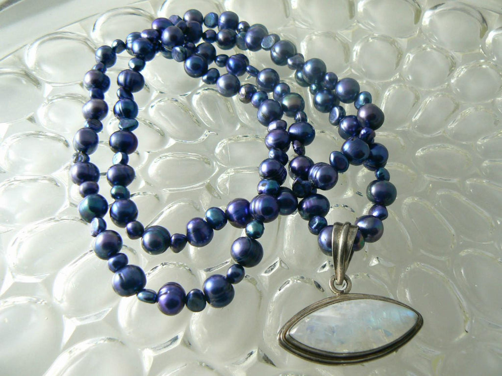 Vintage Sterling, Labradorite And Freshwater Pearls Necklace - Vintage Lane Jewelry