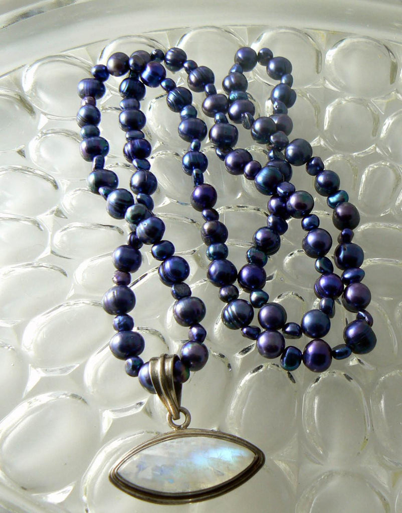 Vintage Sterling, Labradorite And Freshwater Pearls Necklace - Vintage Lane Jewelry