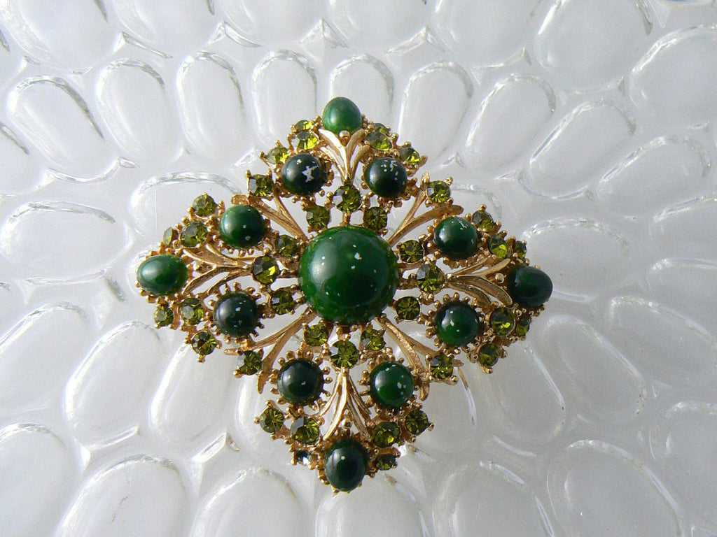 Sparkly Green And Gold Weiss Brooch