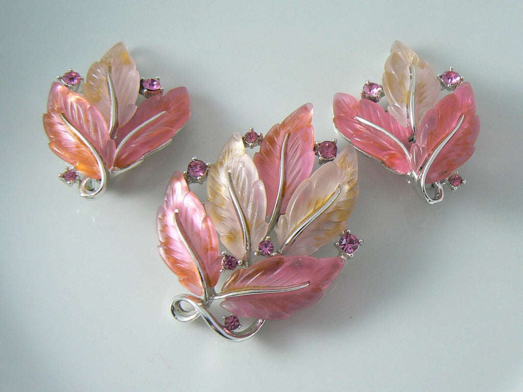 Lisner Pretty In Pink Molded Leaves & Rhinestones Pin Earring Set