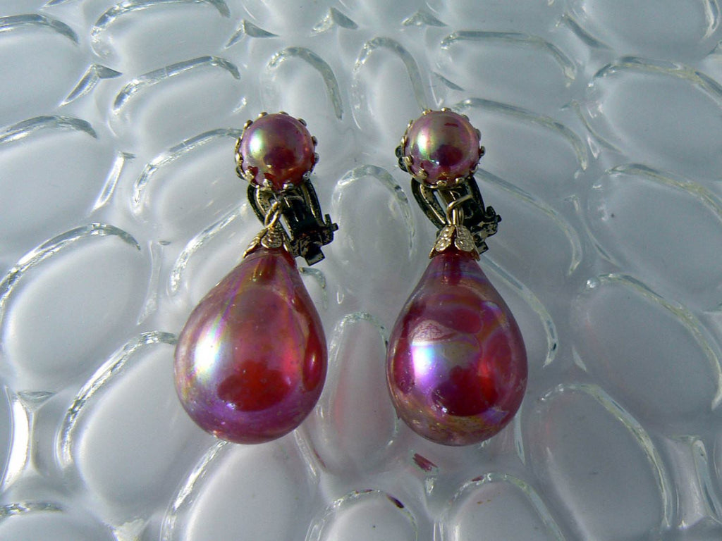 Vintage Dangling Iridescent Pink Plastic Bead Earrings