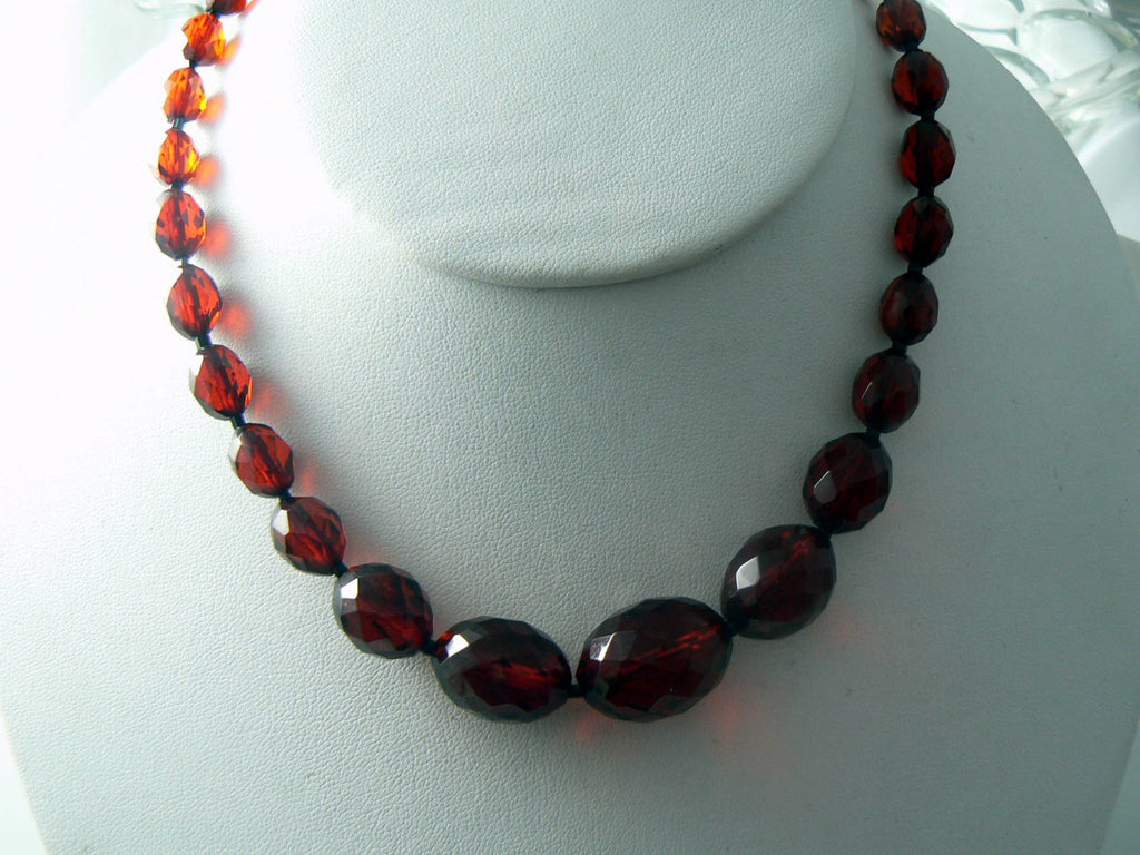 Vintage Faceted Cherry Amber Bakelite Bead Necklace