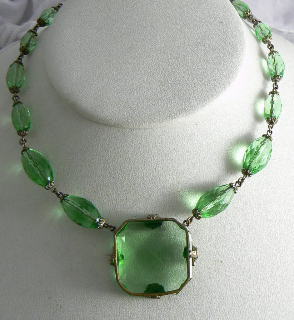 Beautiful Czech Art Deco Green Glass Necklace - Vintage Lane Jewelry