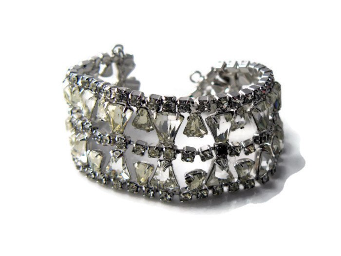 Stunning Vintage Clear Rhinestone Bracelet