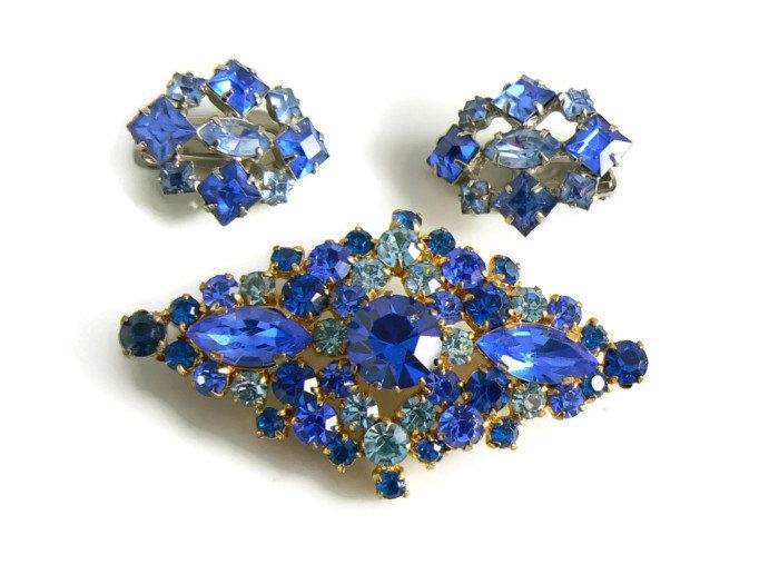 Beautiful Blue Rhinestone Vintage Married Brooch Earring Set