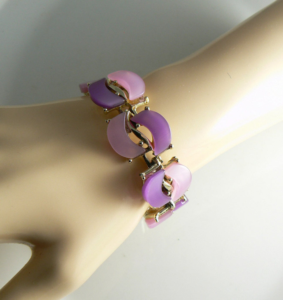 Vintage Lavender Pink Thermoset Bracelet