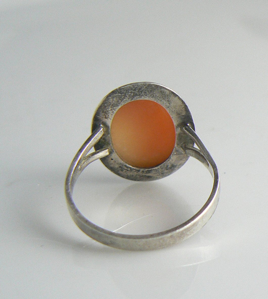 Art Deco Shell Cameo Sterling Silver Ring - Vintage Lane Jewelry