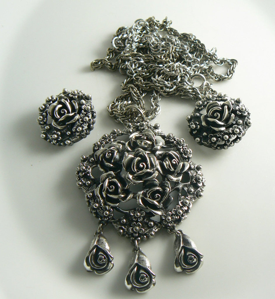 Tortolani Heavy Silver Tone Rose Flowers Necklace Earring Set