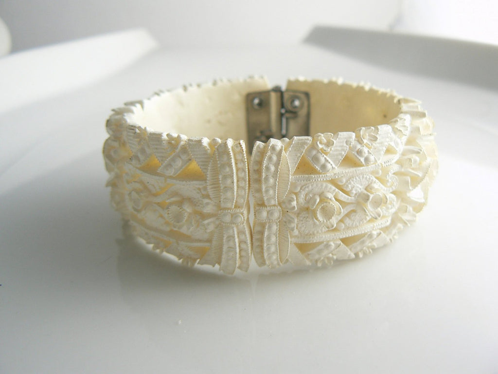 Floral Carved Celluloid Clamper Bracelet