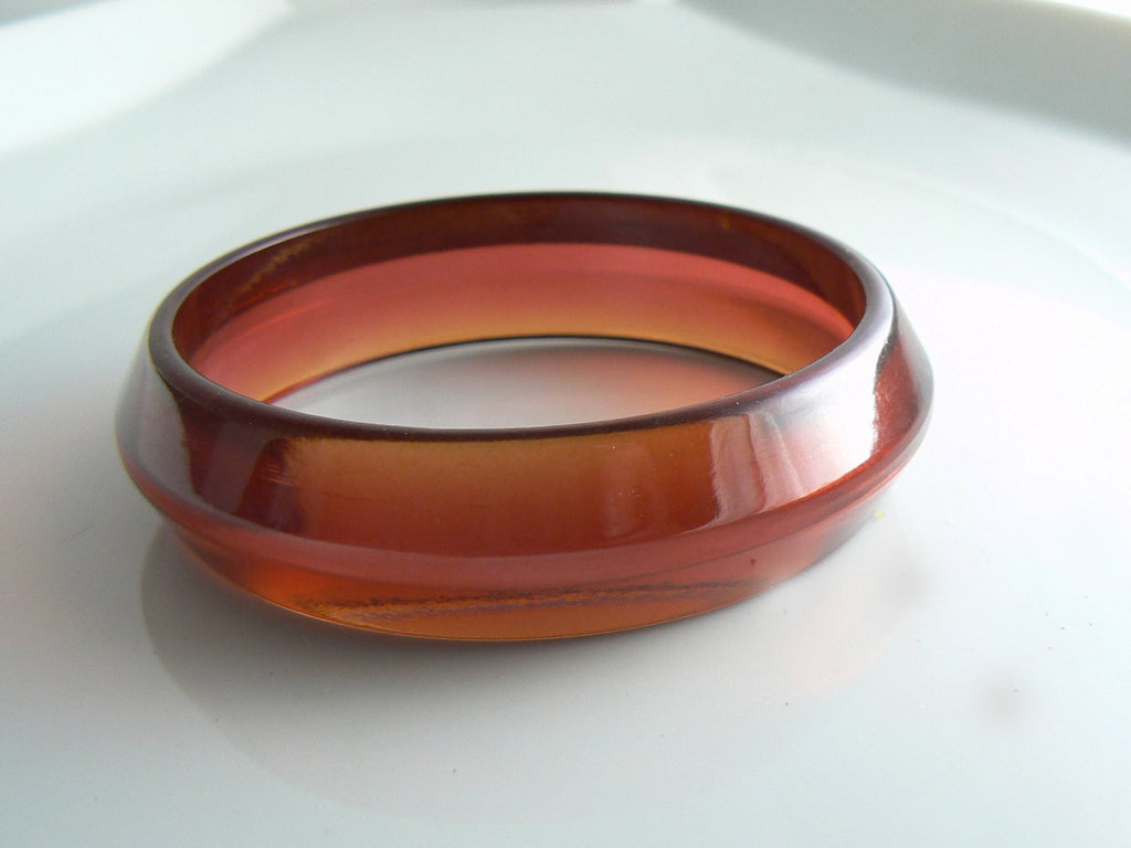 Vintage Di-chromatic Prystal Cherry / Red Bakelite Bangle / Bracelet