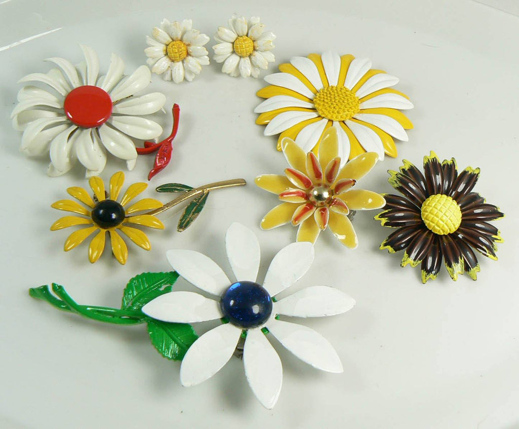 Vintage Enamel Daisy Flower Lot