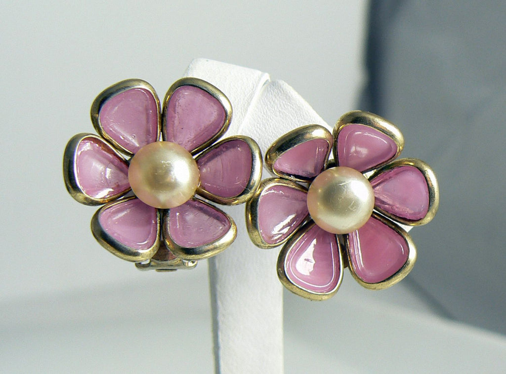 Crown Trifari Pink Glass Petal Flower Clip Earrings