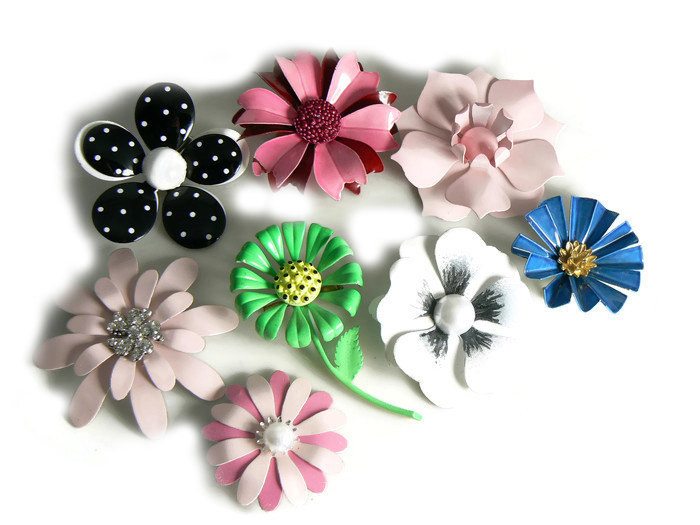 Enamel Flower Brooch Lot, 8 Flower Pins