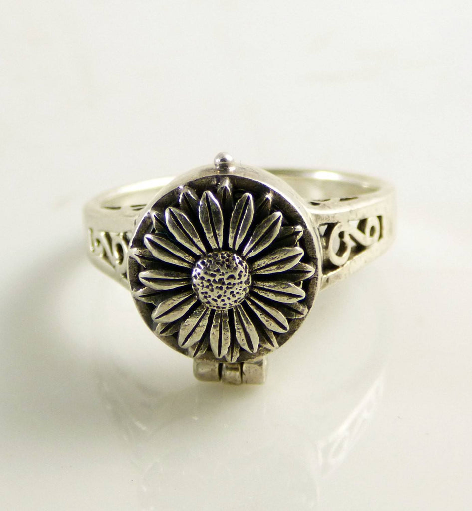 Vintage Sterling Peter Stone Daisy Poison Ring, Pill Box Ring
