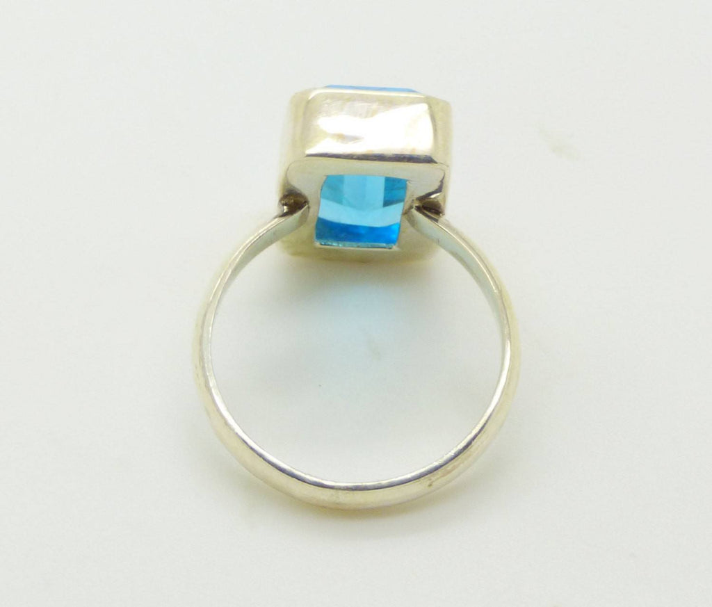 10ct London Blue Topaz 925 Sterling Silver Ring, size 9 - Vintage Lane Jewelry