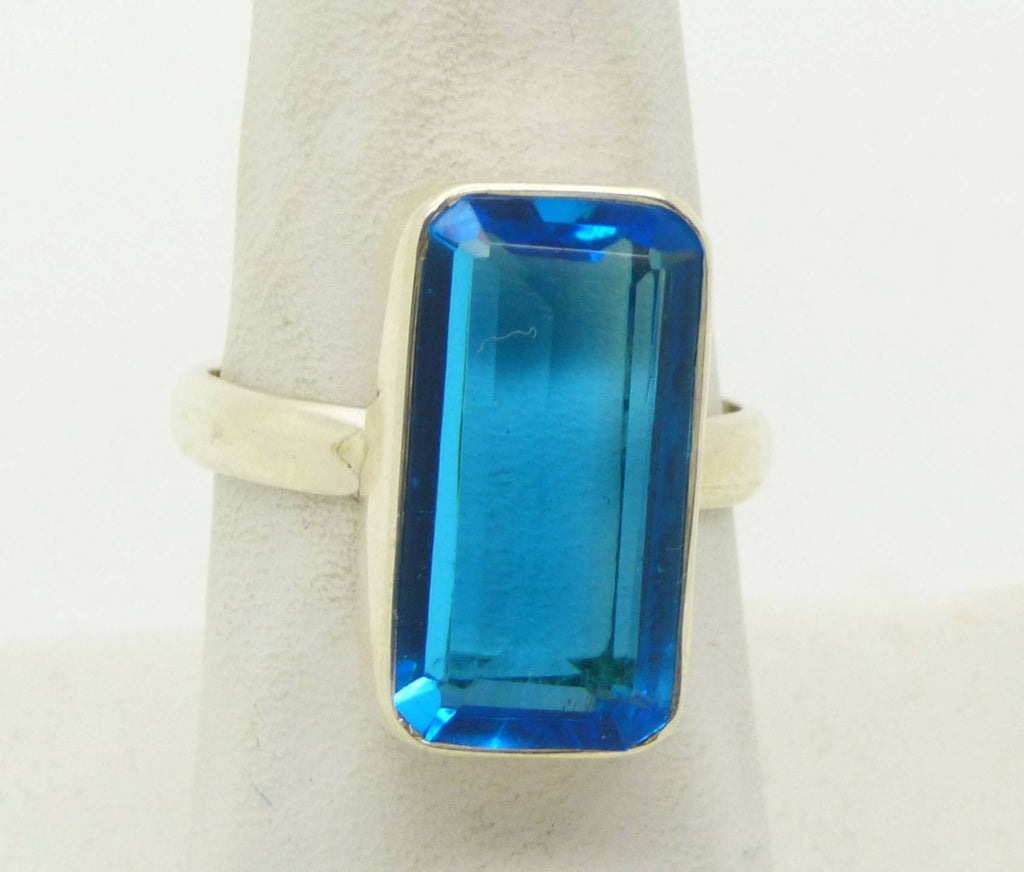 10ct London Blue Topaz 925 Sterling Silver Ring, size 9 - Vintage Lane Jewelry